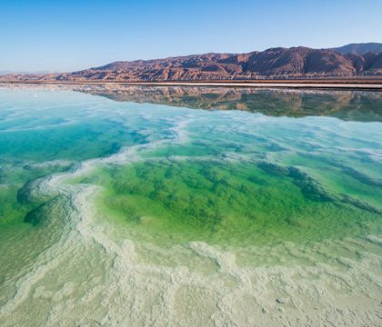 張掖+嘉峪關+敦煌+青海湖+茶卡鹽湖+西寧8日7晚跟團游