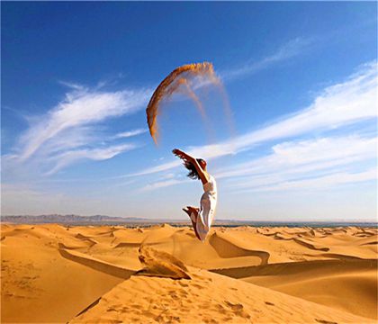 寧夏鎮(zhèn)北堡西部影城+沙湖生態(tài)旅游區(qū)+中衛(wèi)沙坡頭2日1晚跟團游