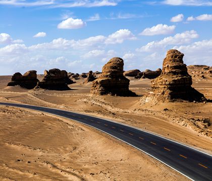可可西里自然保護(hù)區(qū)+昆侖山口+烏素特水上雅丹地質(zhì)公園+青海湖+茶卡鹽湖7日6晚私家團(tuán)