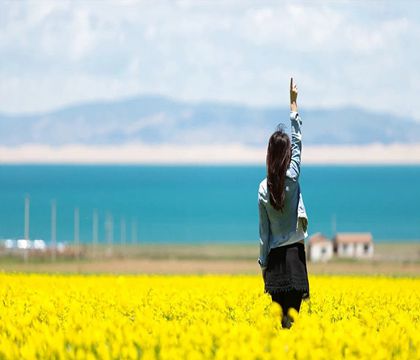 敦煌旅行社推薦：青海湖+茶卡鹽湖+卓爾山+張掖七彩丹霞旅游景區(qū)4日3晚跟團游